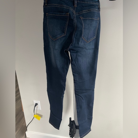 Fashion Nova jeans in good condition - Picture 2 of 2